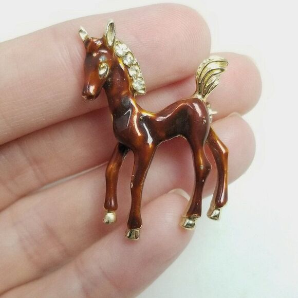 Vintage Tiny Horse Brooch, Brown Enamel Lapel Pin, Retro Estate - Picture 5 of 6